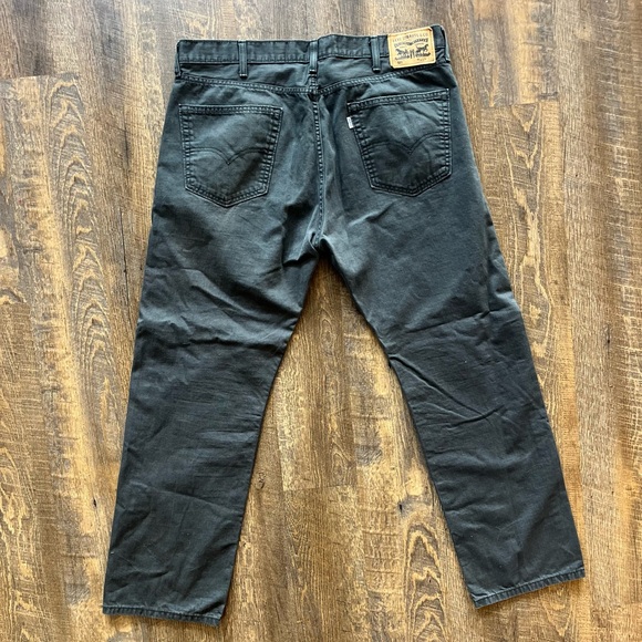 Men’s Levi Strauss Grey Jeans 40X32 - Picture 10 of 10